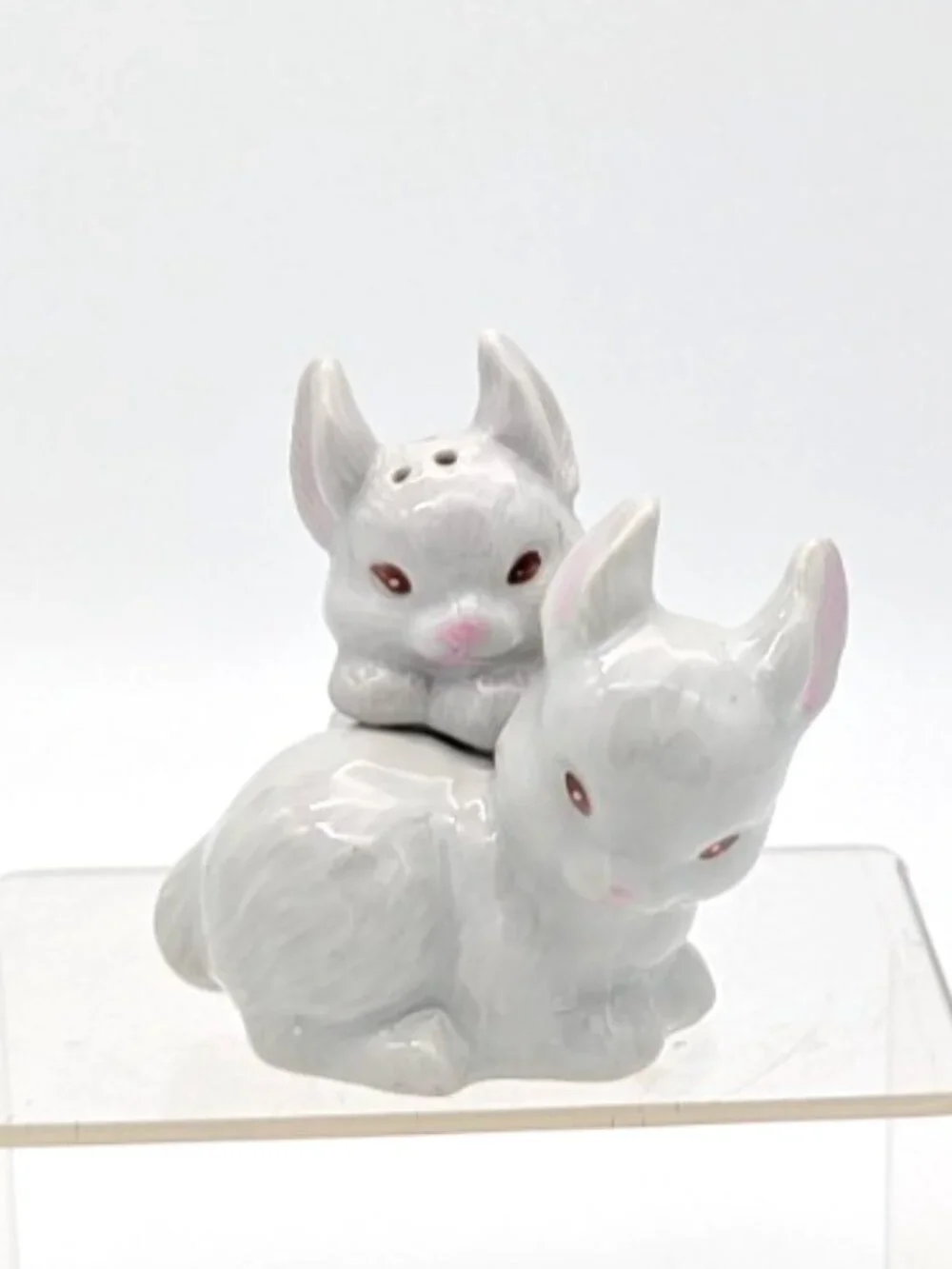 Vintage Enesco White Bunny Rabbit Salt & Pepper Shaker Set, CUTE Easter.